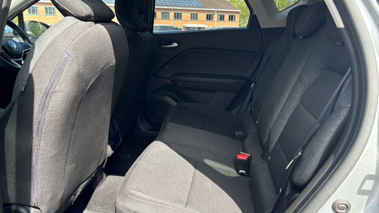 Renault Captur 1.5 dCi 95 Iconic 5dr Diesel Hatchback